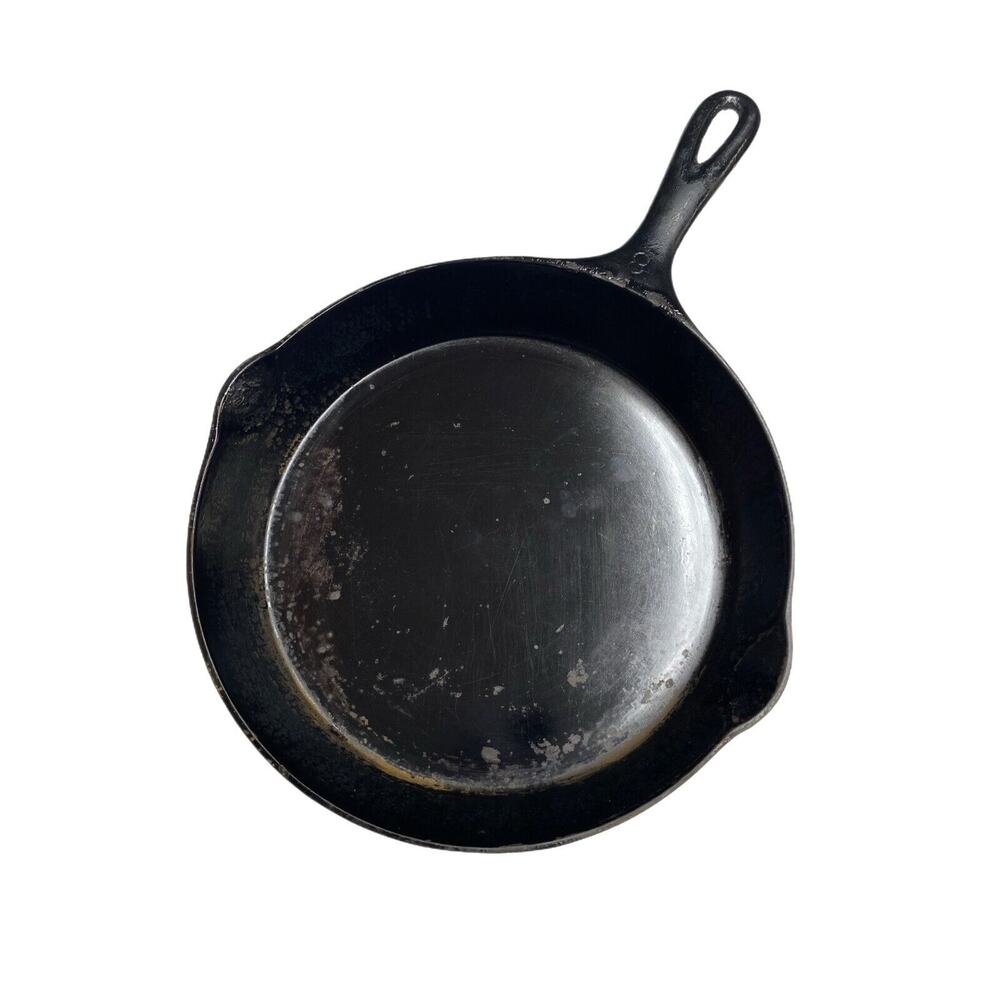 Vintage Wagner Ware Sydney O #8 Cast Iron Skillet 1358D- 10"